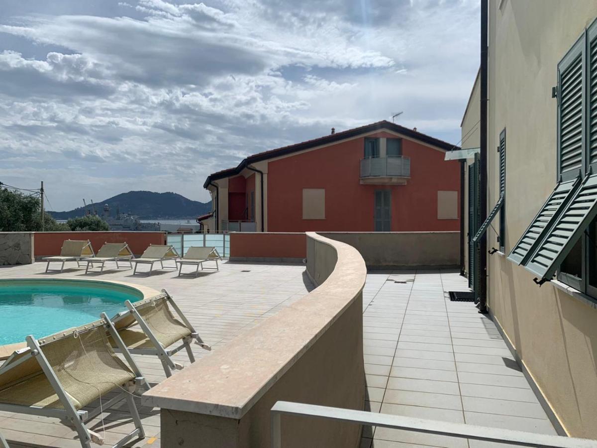 Pool House Apartamento La Spezia Exterior foto